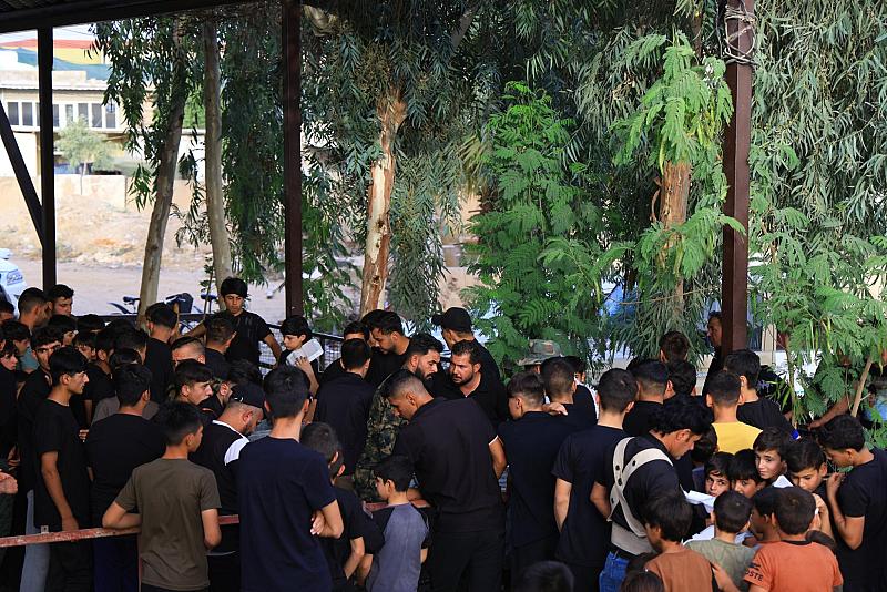قسم الشؤون الدينية يوزع أكثر من ألفي وجبة طعام للمعزين في ذكرى عاشوراء بنينوى