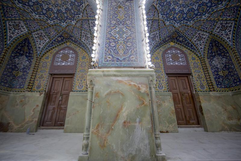 أواوينُ صحن مرقد أبي الفضل العبّاس (عليه السلام) تلبس حلّةً جديدة بعد الانتهاء من أعمال إكسائها