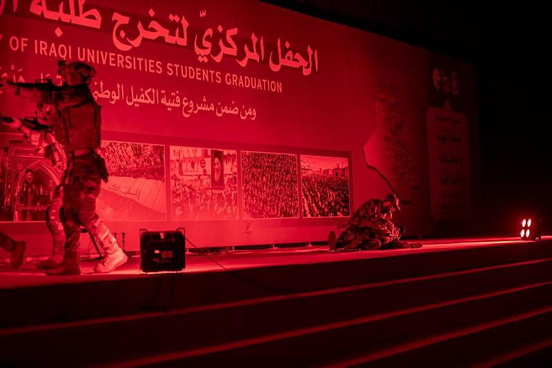 حفل التخرج المركزي يشهد عرضًا مسرحيًّا عن أهمية الدراسة ودورها في الوفاء لدماء الشهداء