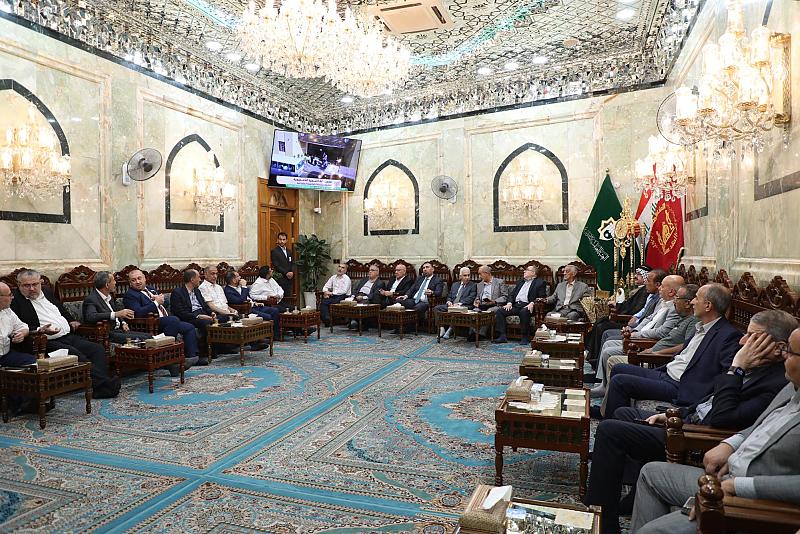 وفدٌ من أطبّاء ومهندسي النجف الأشرف يطّلع على مشاريع العتبة العبّاسية