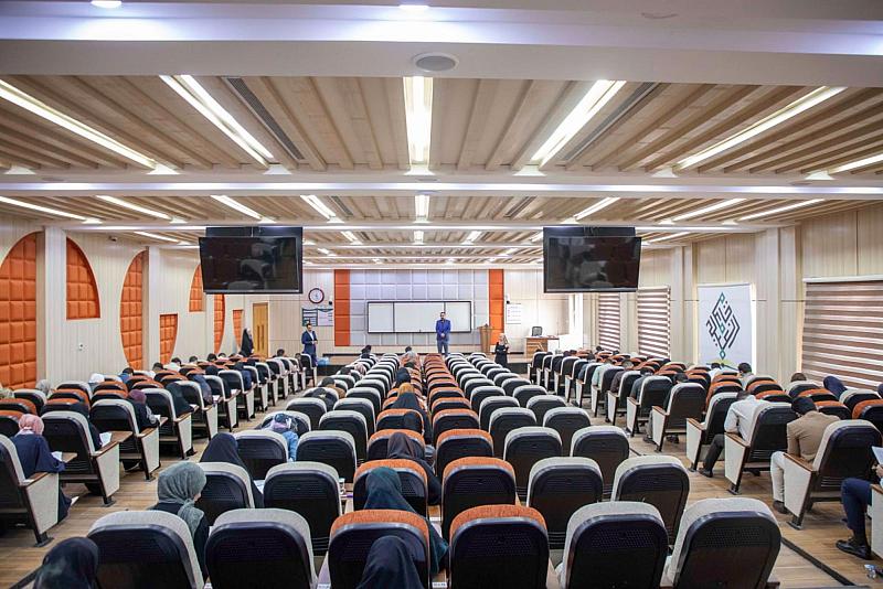 جامعة العميد تجري امتحانات نهاية السنة للعام الدراسي 2025-2026