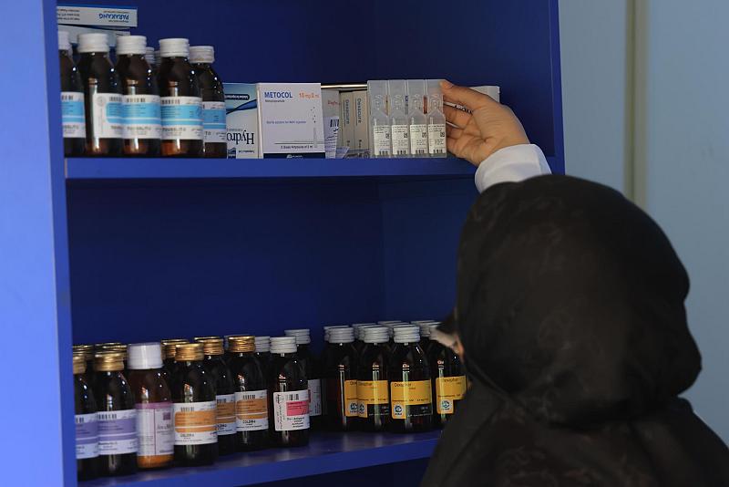 مجمّع الشيخ الكليني يقدّم خدماتٍ طبّية متواصلة لزائرات الأربعين