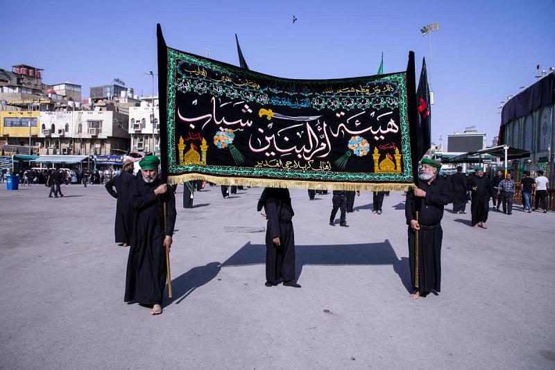 مواكب العزاء في كربلاء تستذكر شهادة الامام السجاد (عليه السلام)