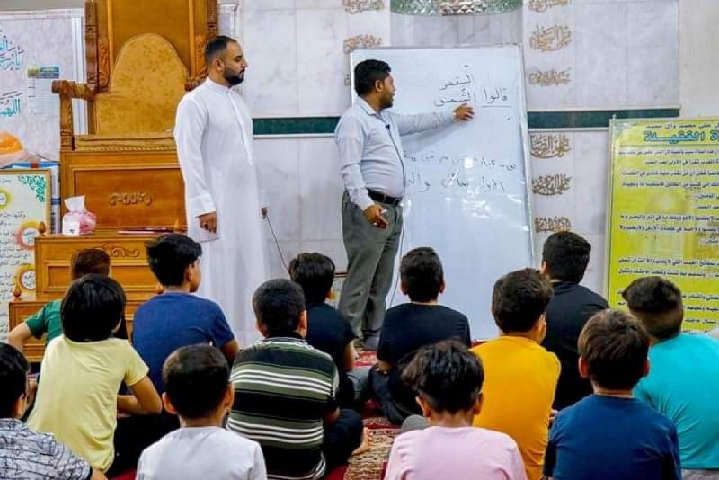 معهد القرآن الكريم في النجف يقيم دورة قرآنية لتعليم قواعد القراءة الصحيحة