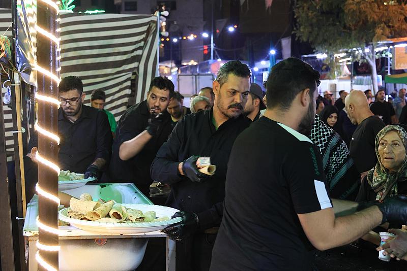 من البصرة إلى كربلاء.. خدمات متعدّدة قدّمها قسم شؤون المعارف خلال زيارة الأربعين