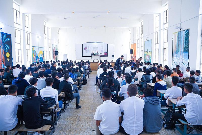 المجمع العلمي يجري الاختبار المركزي لطلبة الحفظ بالعاصمة بغداد ويعقد ندوة حوارية في بابل