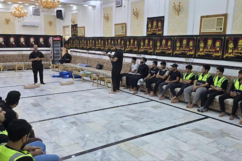 مركز الكفيل يواصل إقامة الدورات التدريبية عن الإسعافات الأولية لمتطوعي زيارة الأربعين