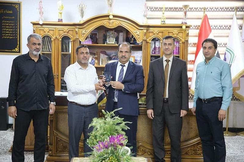 قسم الشؤون الفكرية يرفد مكتبة الجامعة العراقية بأكثر من 15 ألف مخطوط رقمي