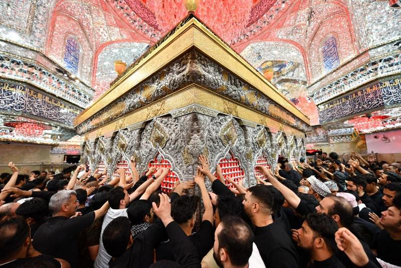هام.. عبر نافذة الزيارة بالنيابة في شبكة الكفيل وتطبيقها حصراً: تأديةُ زيارة عاشوراء المخصوصة