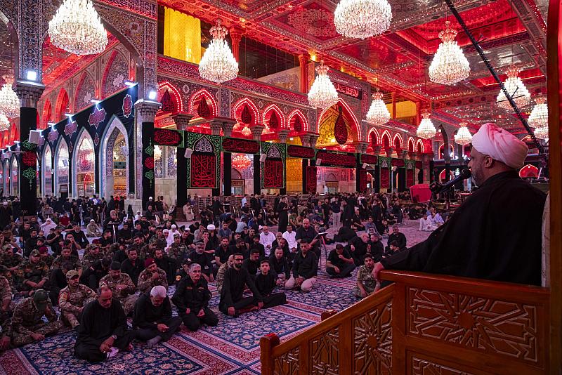 فرقة العباس (عليه السلام) تقيم مجلس عزاء في العتبة الحسينية المقدسة