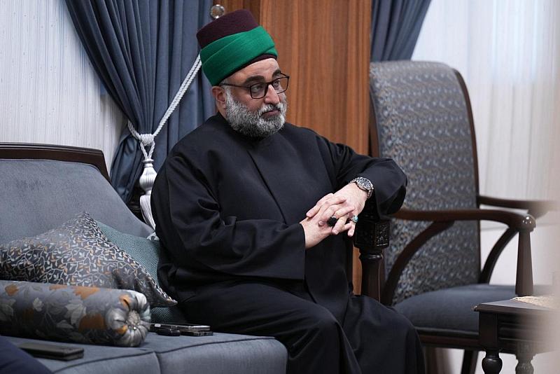 الأمين العام للعتبة العباسية المقدسة يطلع على استعدادات قسم التربية والتعليم للعام الدراسي الجديد