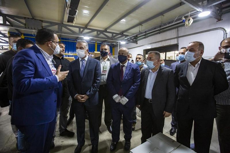  رئيسُ الوزراء يزورُ شركة الجود ويتعرّف عن كثب على جودة  إنتاجها