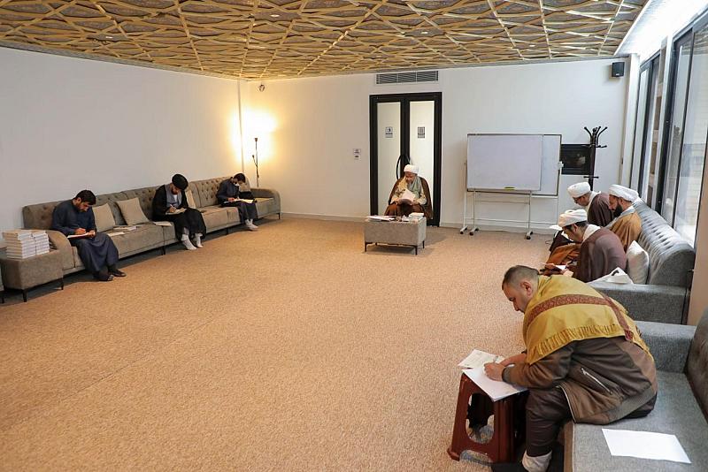 المجمع العلمي يختتم دورته القرآنية التخصصية لطلبة العلوم الدينية