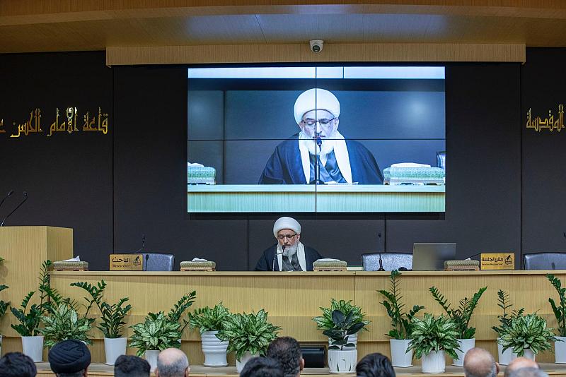 الملتقى العلمي الوطني يشهد تقديم محاضرة عن دور النخب الشبابية في بناء مجتمع متماسك