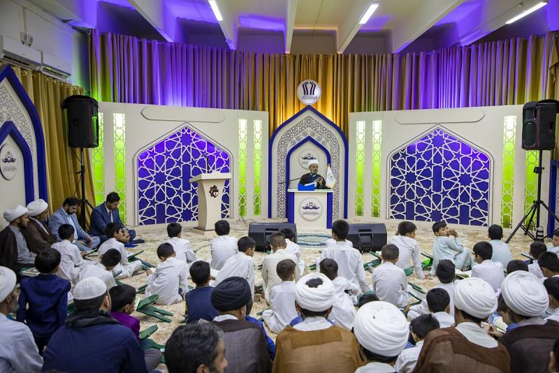 المجمع العلمي للقران الكريم يستقبل وفداً قرآنياً من دولة باكستان