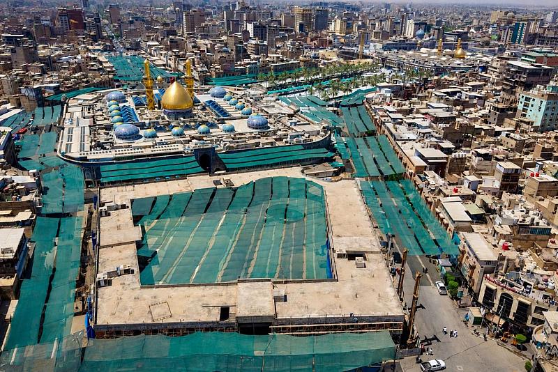 قسم الصيانة: نصب 38 ألف مترٍ مربّعٍ من قماش الساران في محيط العتبة العباسية المقدسة