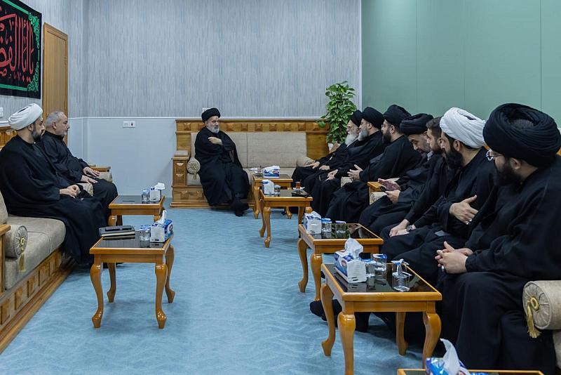 السيد الصافي يستقبل السيد البروجردي في مجمّع أبي الفضل العباس (عليه السلام) ويستعرض الخدمات المقدّمة للزائرين