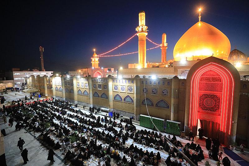 تزامنًا مع ليالي القدر.. العتبة العباسية تقدم خدماتها لزائري الإمامين العسكريّين (عليهما السلام)