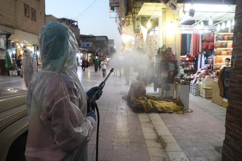 فرقةُ العبّاس القتاليّة تنفّذ حملة تعفيرٍ وتعقيم في محافظة النجف الأشرف