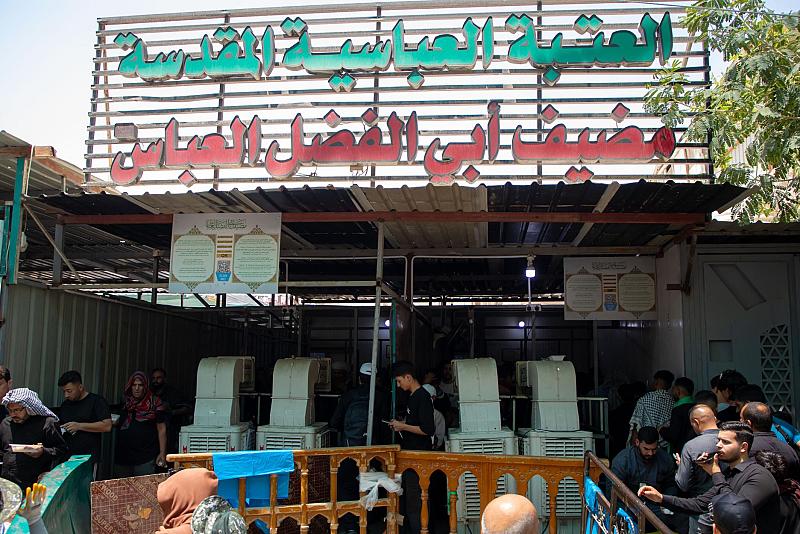 مضيف العتبة العباسية المقدسة تغطي خدماته مسار الزائرين من كربلاء إلى المنافذ الحدودية