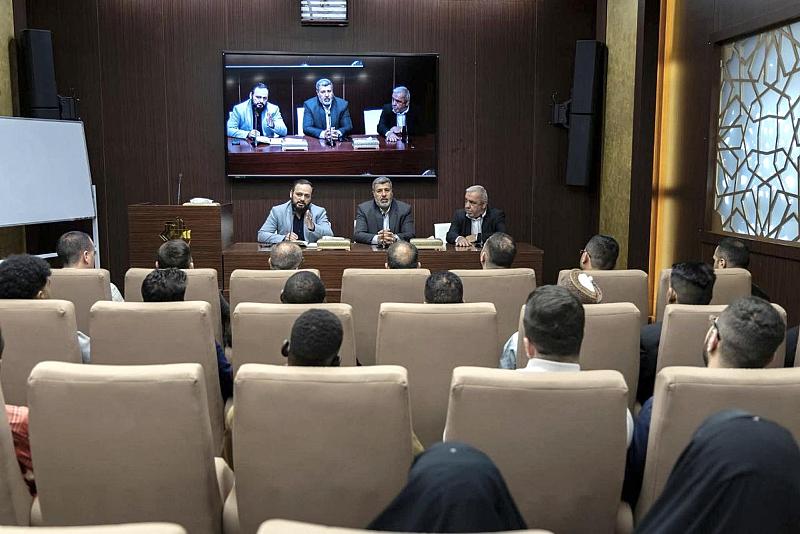 العتبة العباسية المقدسة تنظم برنامجًا ثقافيًّا لوفد من الطلبة العرب والأجانب في جامعة النهرين