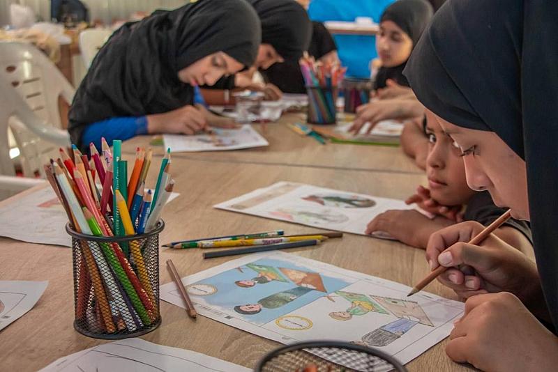 في مجمع الكليني.. شعبة الخطابة الحسينية تقدم خدمات متنوّعة لزائرات الأربعين