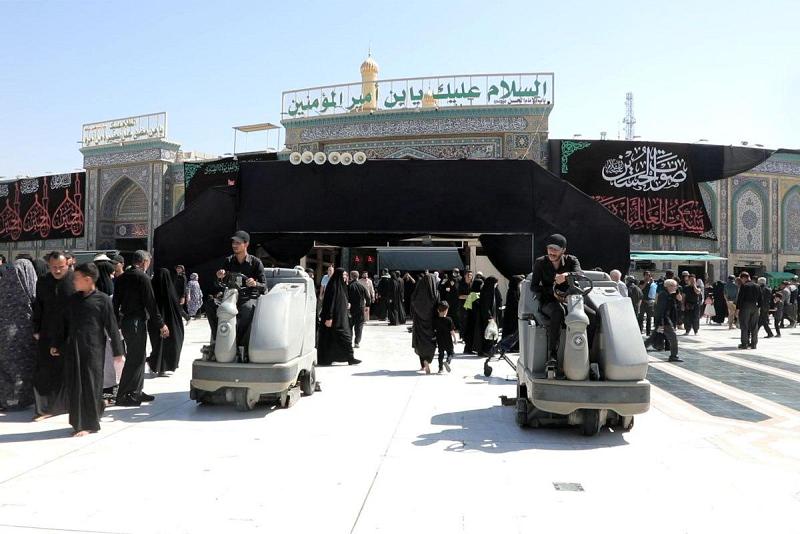 قسمُ ما بين الحرمَيْن يواصلُ حملةَ التنظيف الموسّعة داخل المدينة القديمة في كربلاء