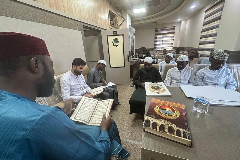 قسم الشؤون الفكرية يباشر باستعداداته لإقامة الدورة القرآنية لطلبة العلوم الدينية الأفارقة