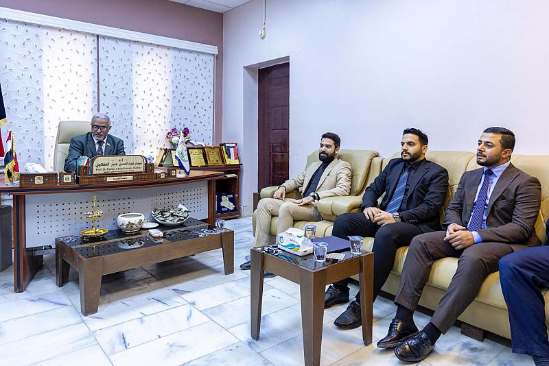 العتبة العباسية المقدسة تقدم دعوة لجامعة القادسية للمشاركة في الحفل المركزي لتخرج طلبة الجامعات العراقية