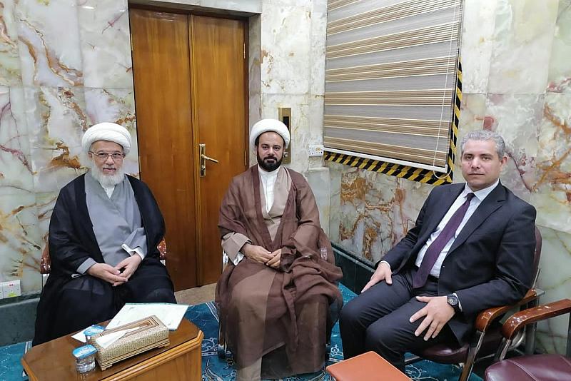 وفدُ قسم الشؤون الفكرية يُطلع الشيخ الكربلائيّ على أنشطته بتوثيق جرائم التطرّف
