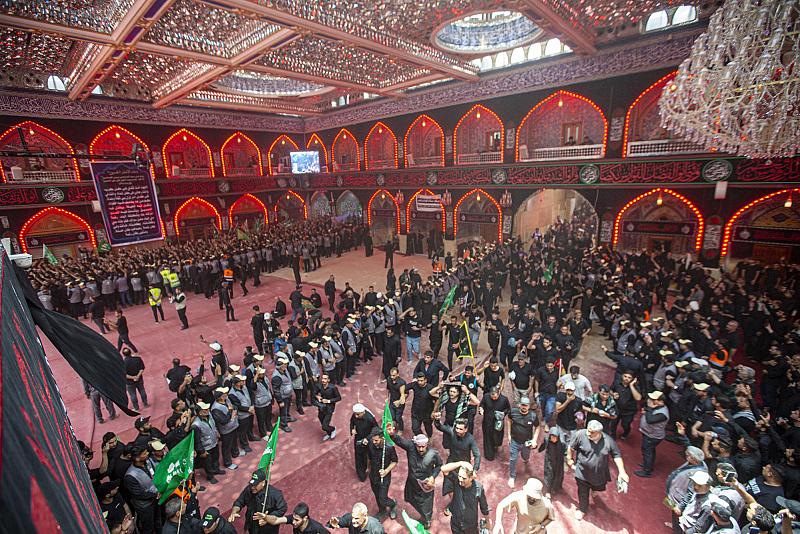 آلاف المتطوعين شاركوا في تقديم الخدمات لزائري عاشوراء