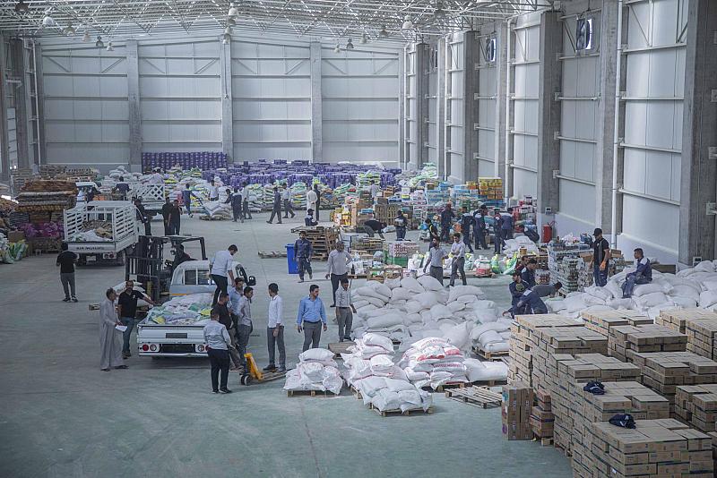 العتبة العباسية المقدسة: مستمرون بجمع المساعدات وتقديمها للشعب اللبناني