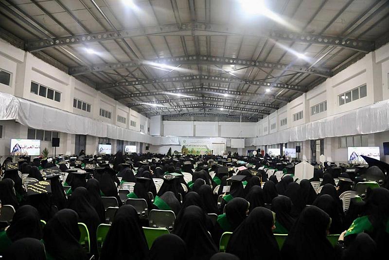 العتبة العباسية تطلق فعاليات حفل تخرج دفعة (بنات الكفيل) لطالبات الجامعات العراقية