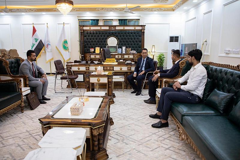 العتبة العباسية المقدسة تقدّم دعوة لجامعة الشطرة للمشاركة في حفل تخرّج الطلب