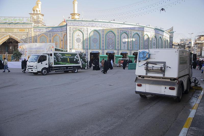 قسم الشؤون الخدمية يباشر بحملة تنظيف بعد انتهاء مراسم زيارة الأول من رجب