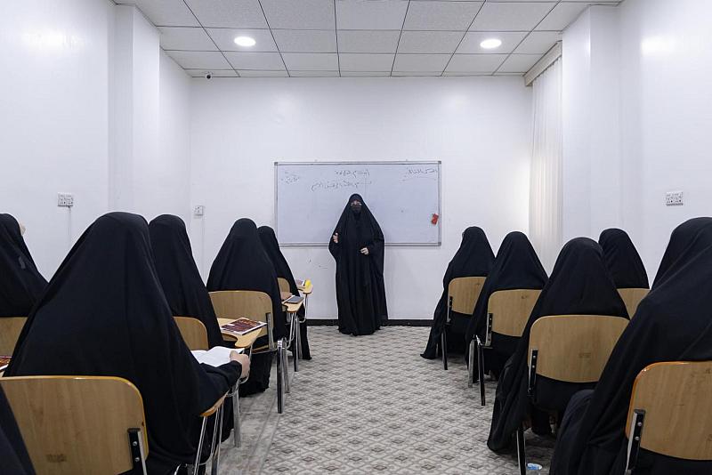 معهد القرآن الكريم النسوي يستقبل طالباته لبدء العام الدراسي الجديد