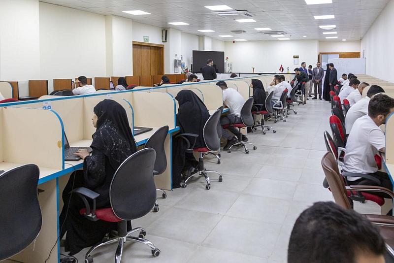 كلّية طب الأسنان تجري الامتحان التقويمي الشامل لطلبة المرحلة الخامسة
