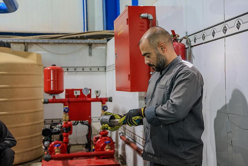 قسم الصيانة يؤسس منظومة إطفاء للحرائق في معمل ثلج الكفيل