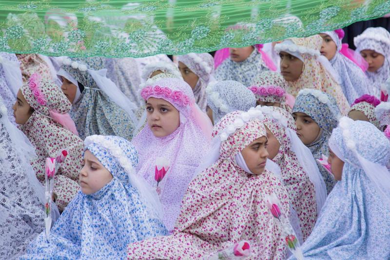 تزامناً مع ذكرى ولادة سيّدة العفّة والحجاب: شعبةُ الخطابة النسويّة تنظّم محافل تكريميّة للطالبات البالغات سنّ التكليف الشرعيّ...