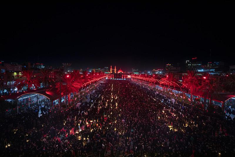 إحياء ليلة الحادي عشر من المحرّم عند مرقدي الإمام الحسين وأخيه العبّاس (عليهما السلام)