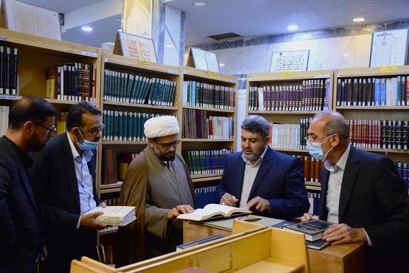 مركزُ تصوير المخطوطات وفهرستها يستضيف وفدَ مركز تراث البصرة لتوثيق عُرى التعاون والعمل المشترك