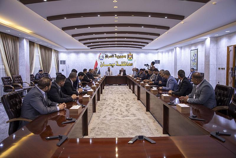 وفد العتبة العباسية يصل إلى ميسان ويعقد اجتماعاً مع حكومتها المحلية