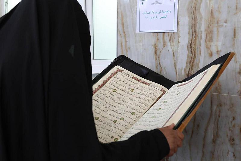 شعبة فاطمة بنت أسد تقيم محطات قرآنيّة لزائرات الأربعين