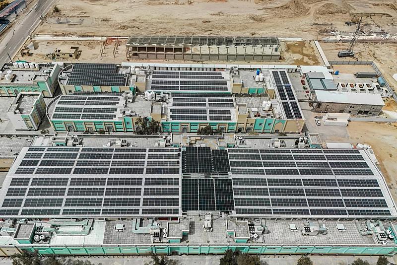 عبر 3000 لوح شمسي.. العتبة العباسية المقدسة توظف الطاقة النظيفة في خدمة الزائرين