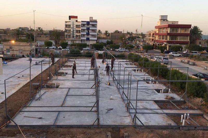 ملاكاتُ العتبة العبّاسية المقدّسة تُباشر بأعمال الهيكل الحديديّ لمشروع بناية الردهة الرابعة لعلاج المصابين بكورونا في كربلاء