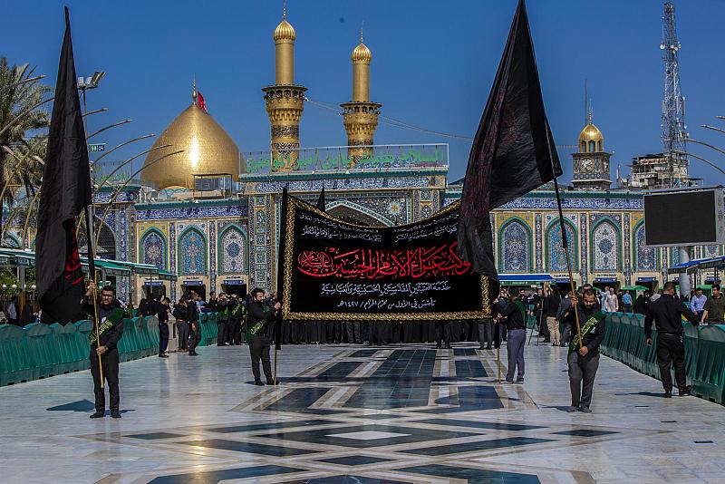 خَدَمة العتبتَينِ المقدّستَينِ يحيون ذكرى هدم قبور أئمّة البقيع (عليهم السلام)