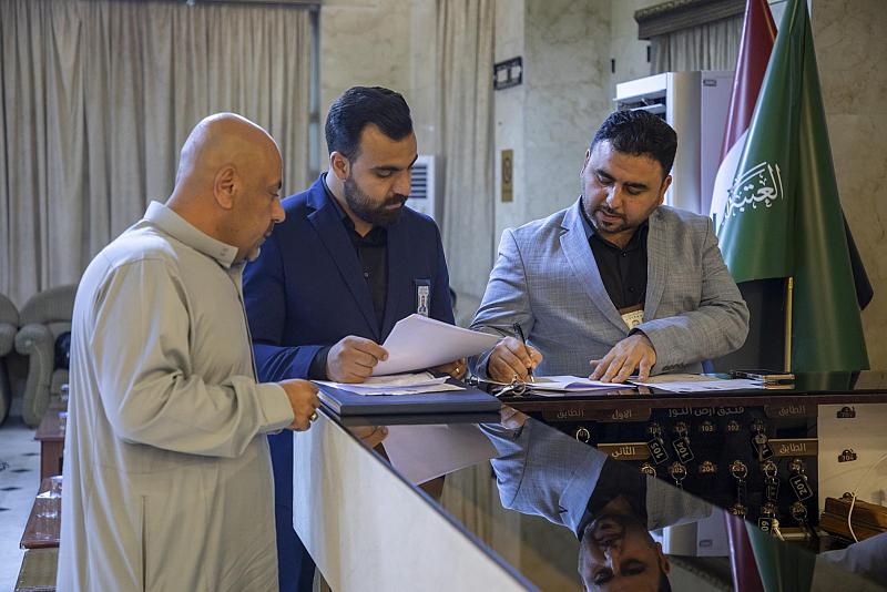 قسم العلاقات يشرع باستقبال الوفود المشاركة في مسابقة فن الخطابة