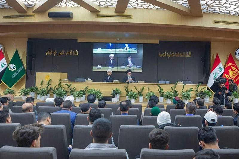 تقديم محاضرة عن مسؤوليات الجيل الحالي في ظل الانفتاح العالمي