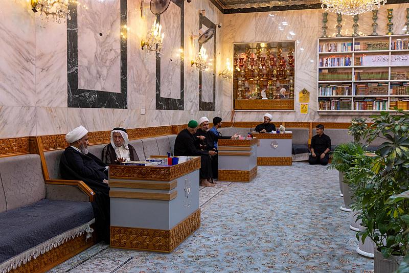 عبر ملاكات متخصصة.. قسم الشؤون الدينية يجيب عن الاستفتاءات الشرعية للزائرين