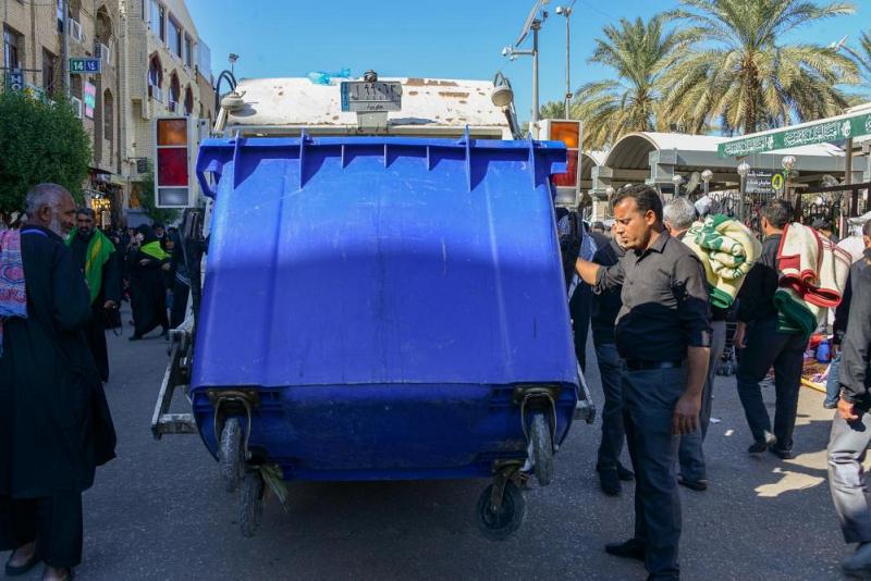 من خلال حملةٍ موسّعة: قسمُ ما بين الحرمين يُسهم في تنظيف المدينة القديمة بعد انتهاء زيارة الأربعين